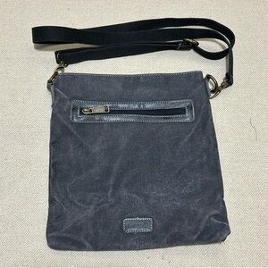 Cargoit Waxed Canvas Crossbody Bag